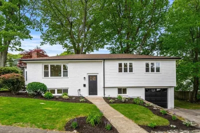 26 Parsons Dr 1