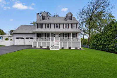 55 Naples Rd