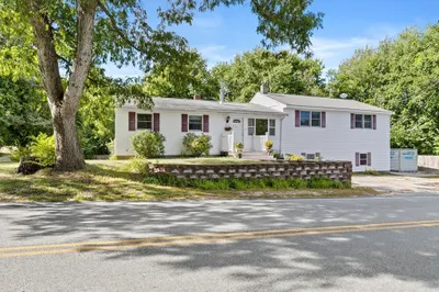 73 Fearing Hill Rd 1