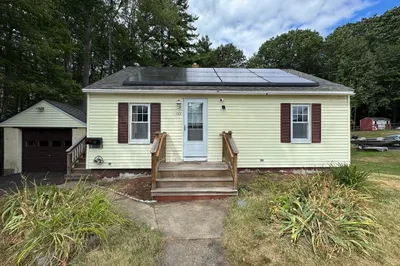 133 Douglas Rd