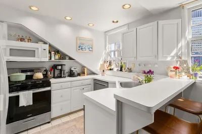 17 Bowdoin St #5BC 1