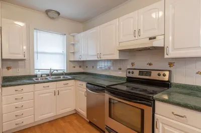 42 Oakhurst St #1 1