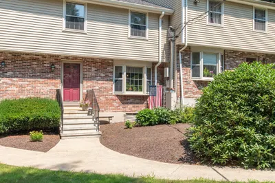 12 Meadowbrook Lane #12 1