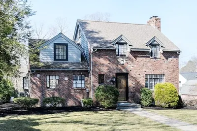 32 Sunset Rd 1