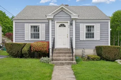 24 Falmouth St