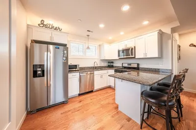 21 Summit Avenue #2