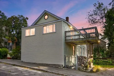 20 Shelby St 1