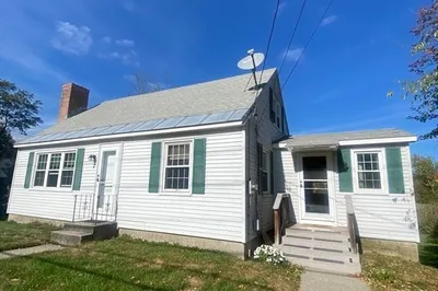 7 W Main St 1