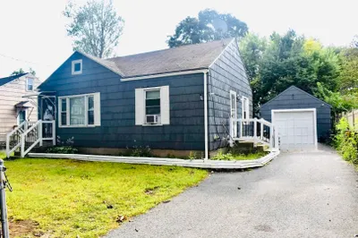 54 Georgetown St 1