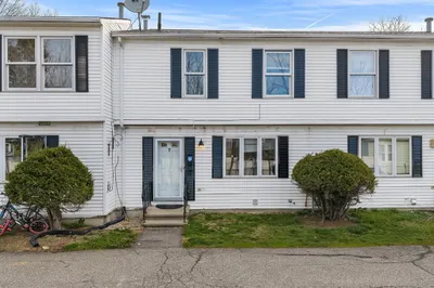 22 Pleasant Street #D