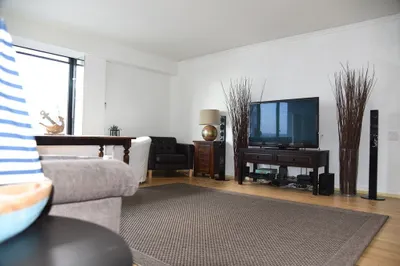 85 East India Row #35G 1