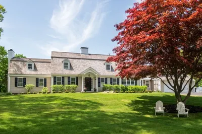 8 Rockwood Rd