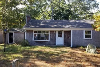 85 Castlewood Cir #85 1