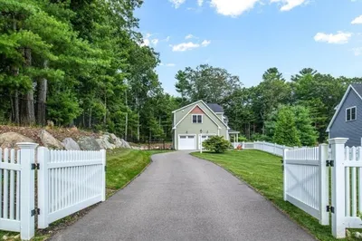 1 Norway Farms Dr 1