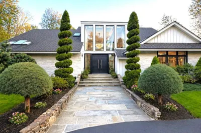 34 Tennyson Dr 1
