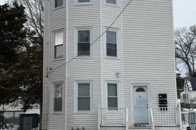 21 Sylvan St #1
