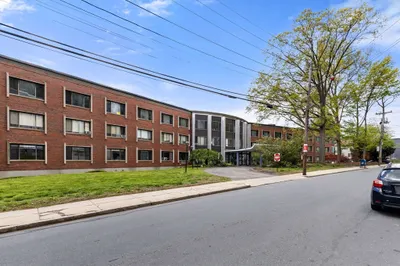 120 Fisher Ave 1