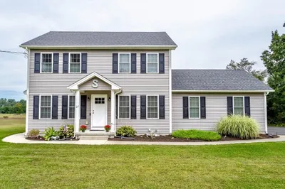 27 Furrowtown Road 1