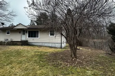 285 Lincoln Street 1