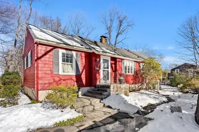 9 Brimblecomb Ave