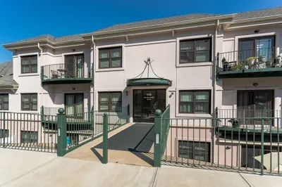 558 E Merrimack St #40 1