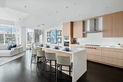 150 Seaport Blvd #PH1F
