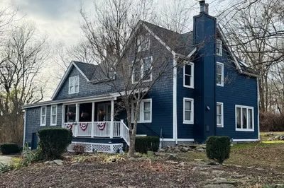 40 Hillside Ave 1
