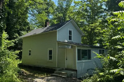 19 Goss Hill Rd 1