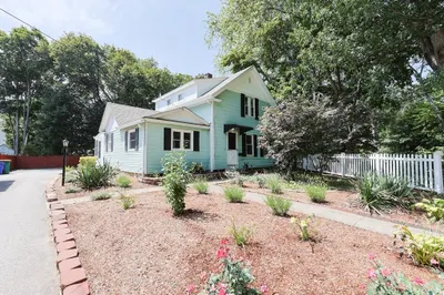 22 Florence St