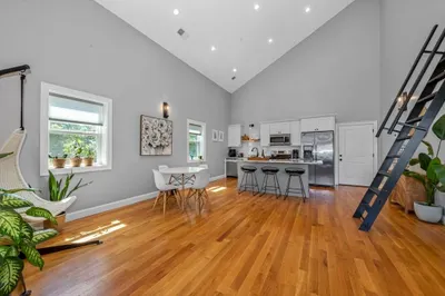 60 Hermon Street #3 1