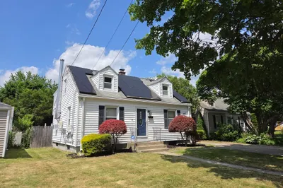 216 Plumtree Rd 1