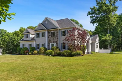 71 Silver Fox Rd 1
