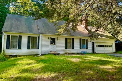 228 Aubinwood Road 1