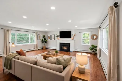 270 Moreland St 1