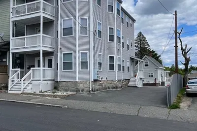 83-87 Howard St 1