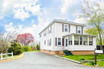 2 Clarendon St 1
