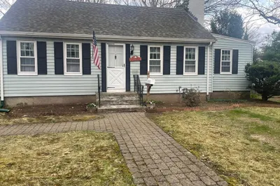 75 Benefit St
