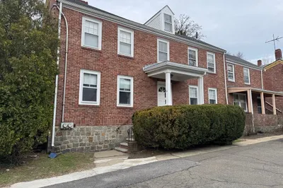32 Shepard Street #2