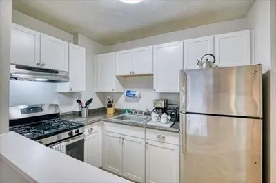 332 Copeland Street #17