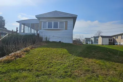 132 Paul St