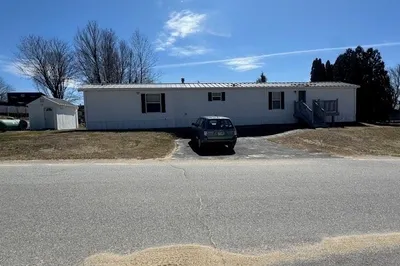 92 New Hillcrest Dr