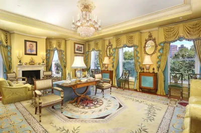 9 Arlington St #4