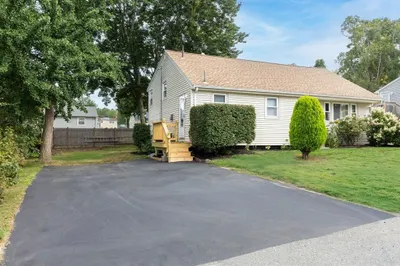 15 Almon Ave