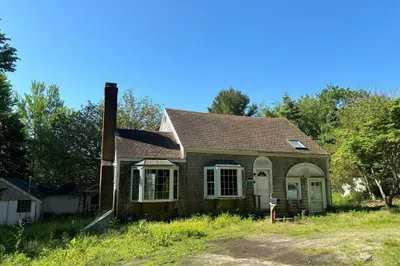 693 Orleans Rd