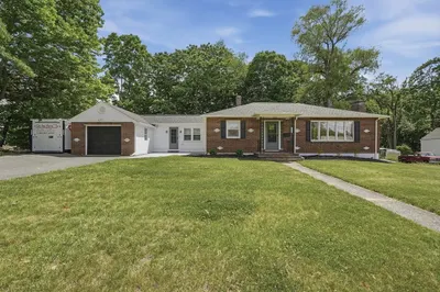 479 Massasoit Road
