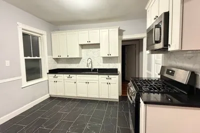 36 Mount Ida Rd #3 1