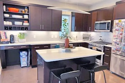 7 Howard St #4