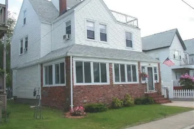33 Dolphin Avenue 1