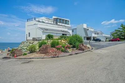 43 Oceanside Drive #43