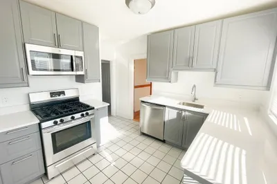 31-33 Melbourne St #3